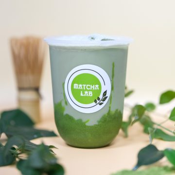Classic matcha foam latte